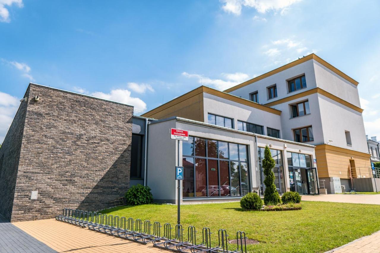 Dom Studenta Al Hostel Łomża Екстериор снимка