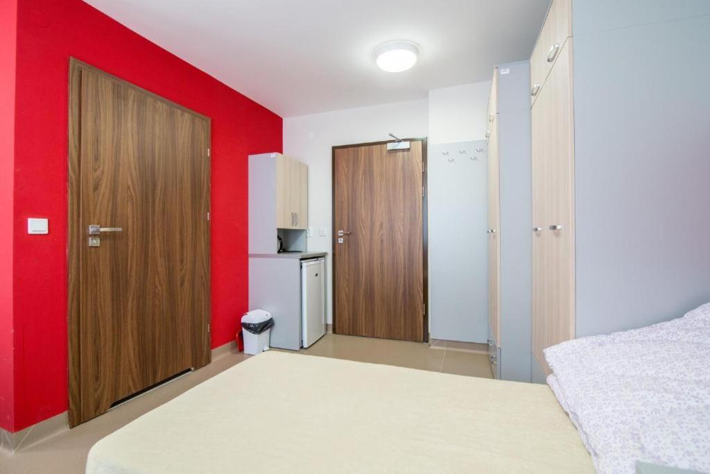 Dom Studenta Al Hostel Łomża Екстериор снимка